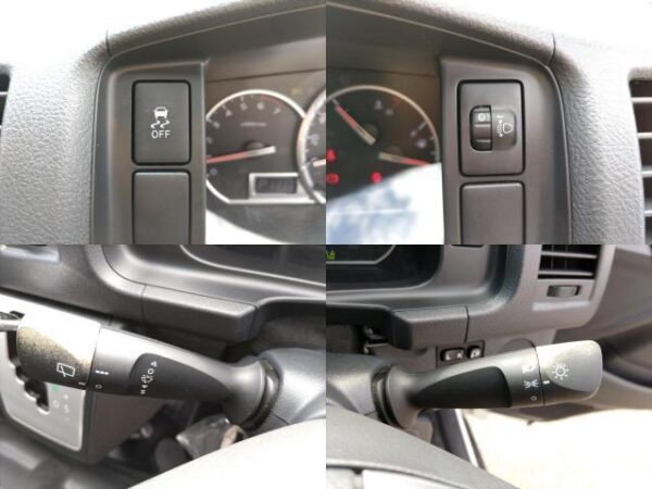 Ref:AUX-19920308 TOYOTA HIACE VAN 2019 - Image 16