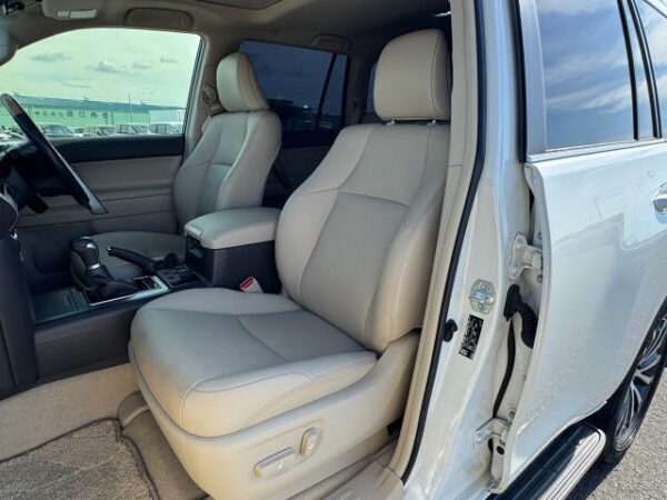 Ref:AUX-19929160 TOYOTA LAND CRUISER PRADO 2020 - Image 12