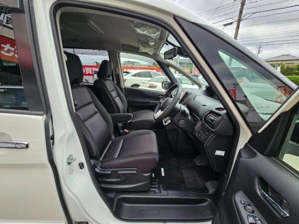 Ref:AUX-19929391 NISSAN SERENA 2018 - Image 13