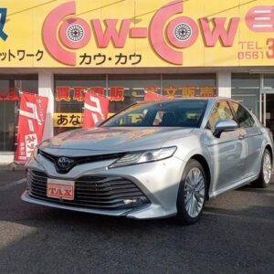 2017 Toyota Camry silver hybrid used car Japan export