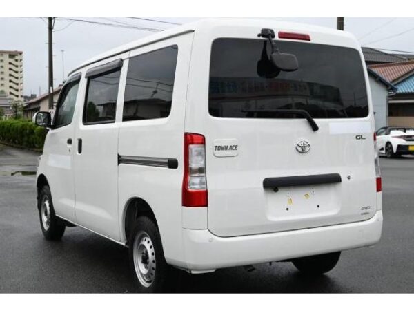 Ref:AUX-19945489 TOYOTA TOWNACE VAN 2023 - Image 2