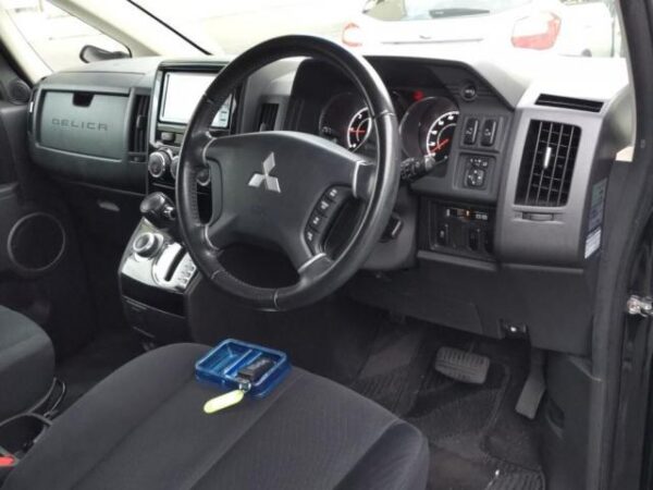 Ref:AUX-19945553 MITSUBISHI DELICA D:5 2018 - Image 3