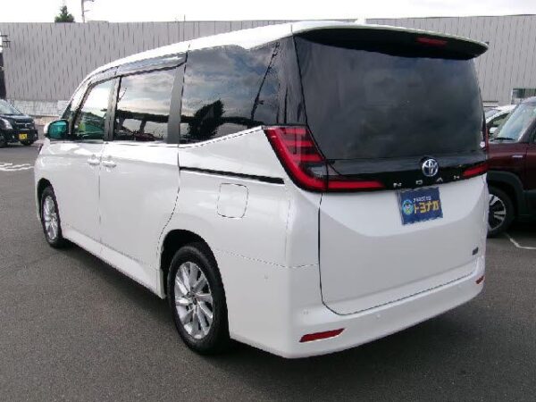 Ref:AUX-19949282 TOYOTA NOAH 2022 - Image 10