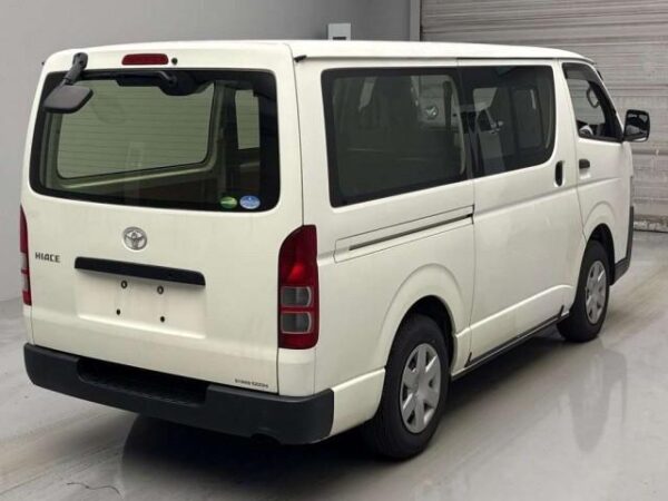 Ref:AUX-19949504 TOYOTA HIACE VAN 2020 - Image 2