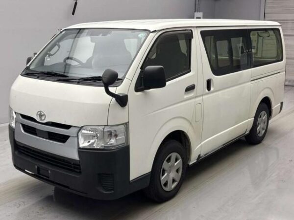 Ref:AUX-19949504 TOYOTA HIACE VAN 2020