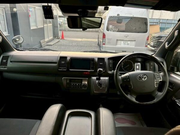 Ref:AUX-19949514 TOYOTA HIACE VAN 2022 - Image 8