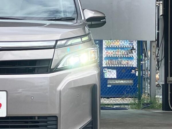 Ref:AUX-19956814 TOYOTA VOXY 2019 - Image 12
