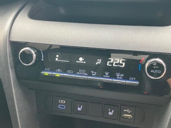 Ref:AUX-19956816 TOYOTA YARIS CROSS 2022 - Image 8