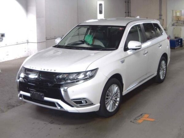 Ref:AUX-19961091 MITSUBISHI OUTLANDER PHEV 2018