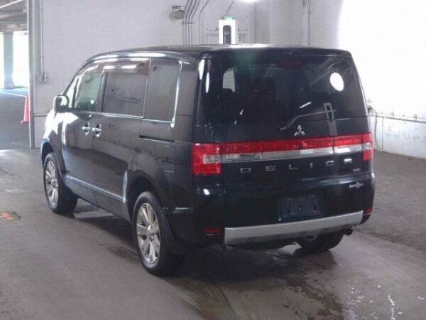 Ref:AUX-19961174 MITSUBISHI DELICA D:5 2017 - Image 2