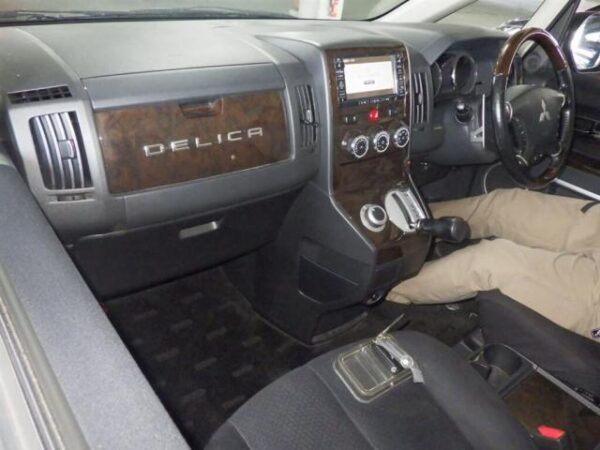 Ref:AUX-19961174 MITSUBISHI DELICA D:5 2017 - Image 3