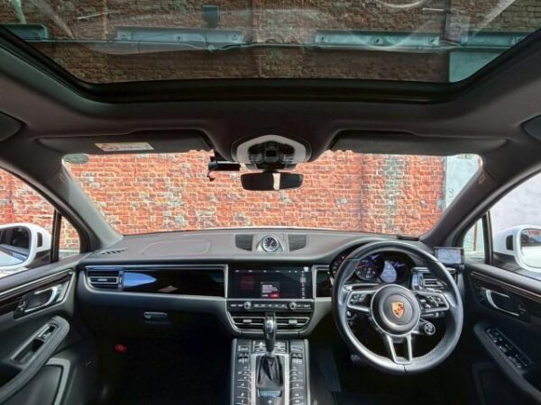 Ref:AUX-19962217 PORSCHE MACAN 2021 - Image 19