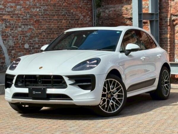 Ref:AUX-19962217 PORSCHE MACAN 2021