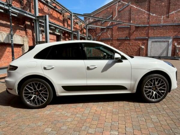 Ref:AUX-19962217 PORSCHE MACAN 2021 - Image 8