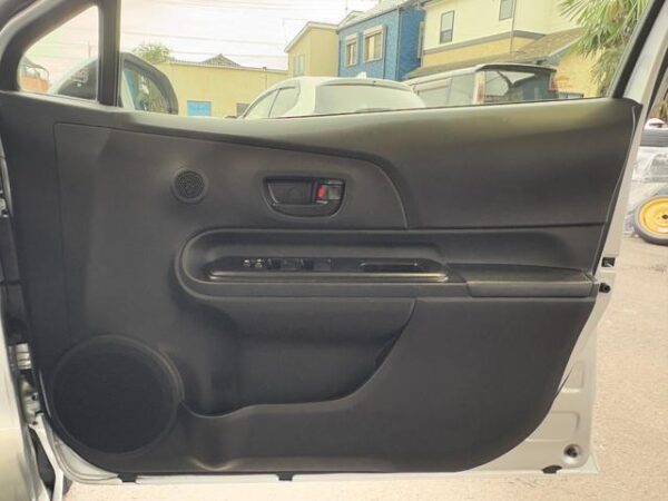 Ref:AUX-19972352 TOYOTA AQUA 2020 - Image 13