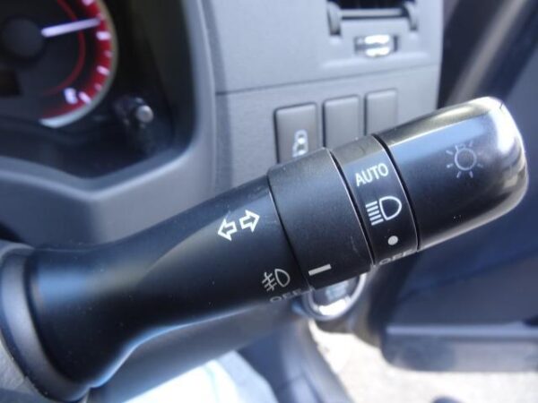 Ref:AUX-19976623 TOYOTA ISIS 2012 - Image 19