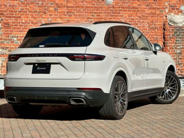 Ref:AUX-19980209 PORSCHE CAYENNE 2022 - Image 11