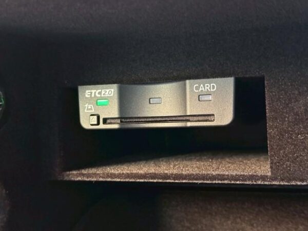 Ref:AUX-19980209 PORSCHE CAYENNE 2022 - Image 19