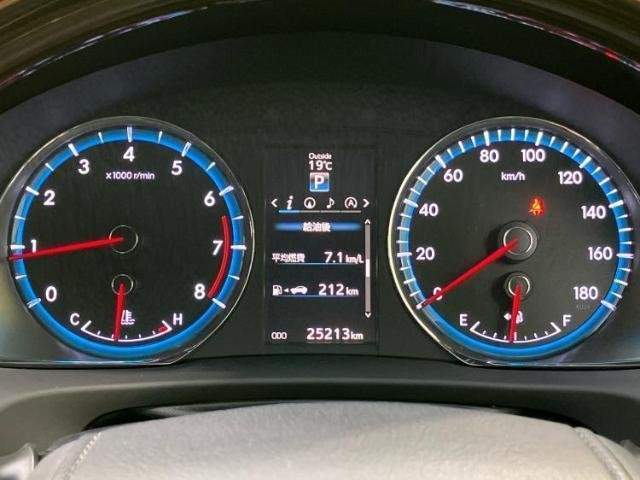 Ref:AUX-19980379 TOYOTA HARRIER 2015 - Image 14