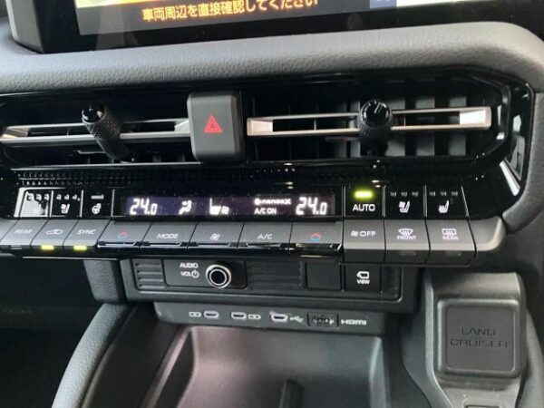 Ref:AUX-19980511 TOYOTA LAND CRUISER 250 2024 - Image 18