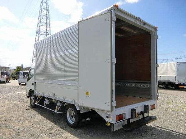Ref:AUX-19981174 HINO DUTRO 2005 - Image 17