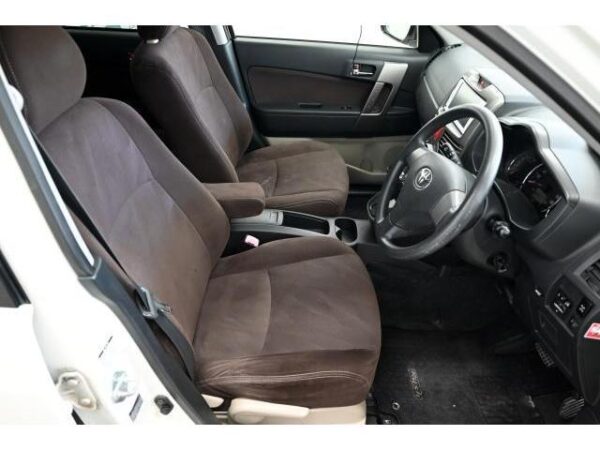 Ref:AUX-19992047 TOYOTA RUSH 2013 - Image 6