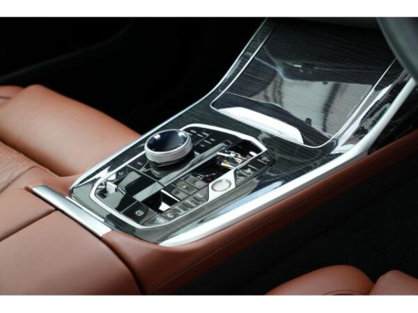 Ref:AUX-19992455 BMW X7 2025 - Image 16