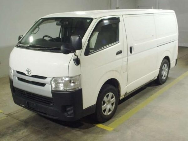 Ref:AUX-19992476 TOYOTA REGIUS ACE VAN 2015