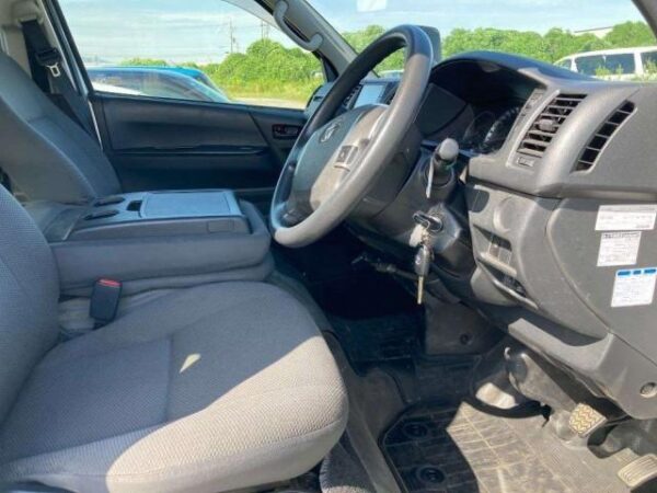 Ref:AUX-19992765 TOYOTA HIACE VAN 2018 - Image 4
