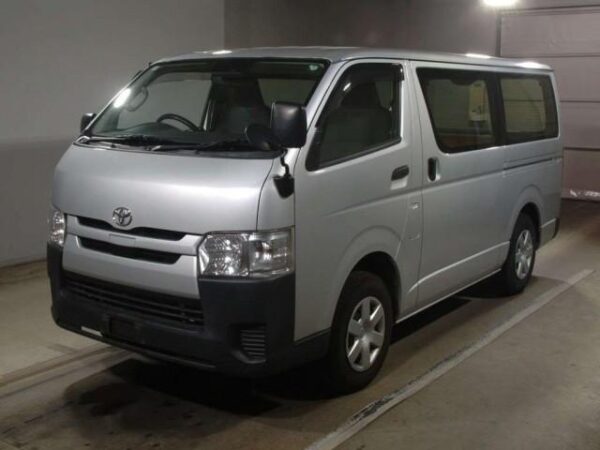 Ref:AUX-19992781 TOYOTA HIACE VAN 2018