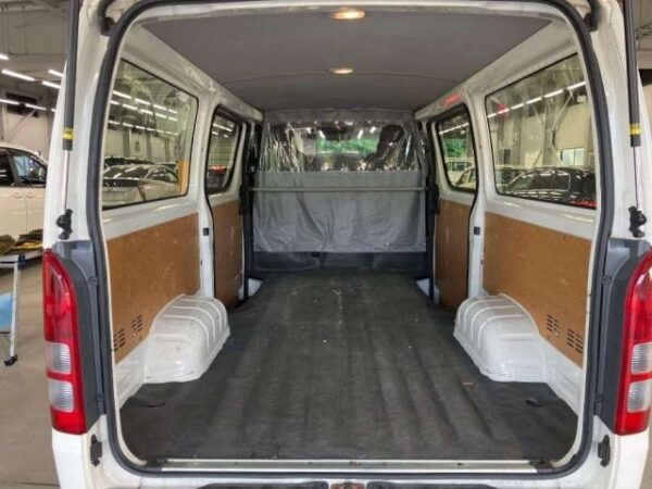 Ref:AUX-19992801 TOYOTA HIACE VAN 2020 - Image 3