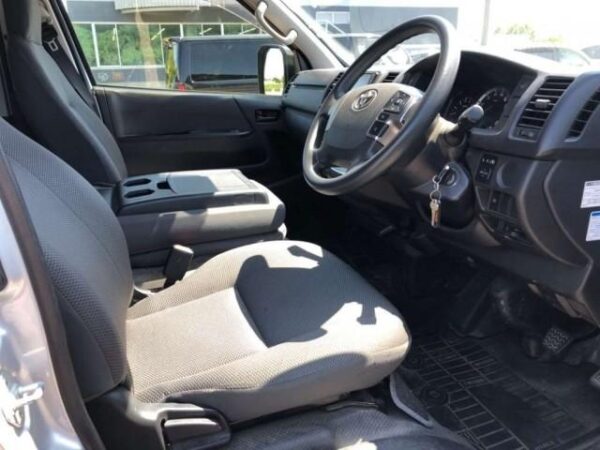 Ref:AUX-19993316 TOYOTA HIACE VAN 2020 - Image 4