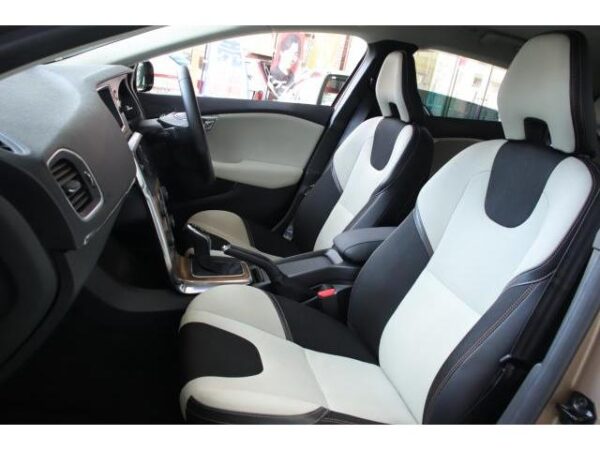 Ref:AUX-19996695 VOLVO V40 2013 - Image 13