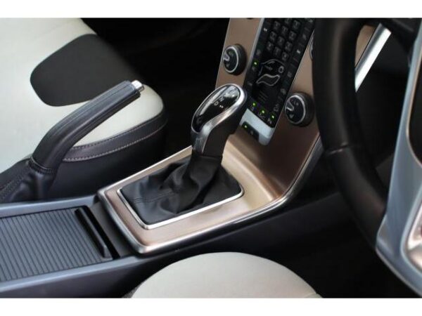 Ref:AUX-19996695 VOLVO V40 2013 - Image 15