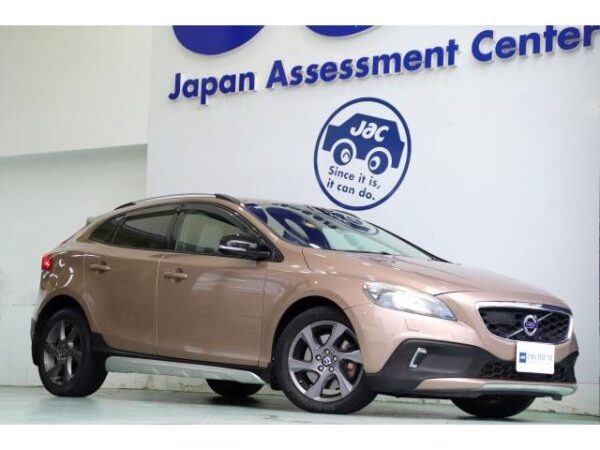 Ref:AUX-19996695 VOLVO V40 2013