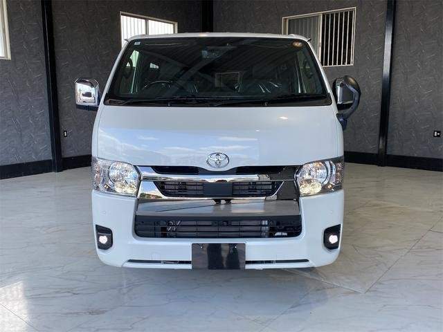 Ref:AUX-20004102 TOYOTA HIACE VAN 2025 - Image 2