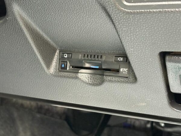 Ref:AUX-20004117 TOYOTA YARIS 2021 - Image 7