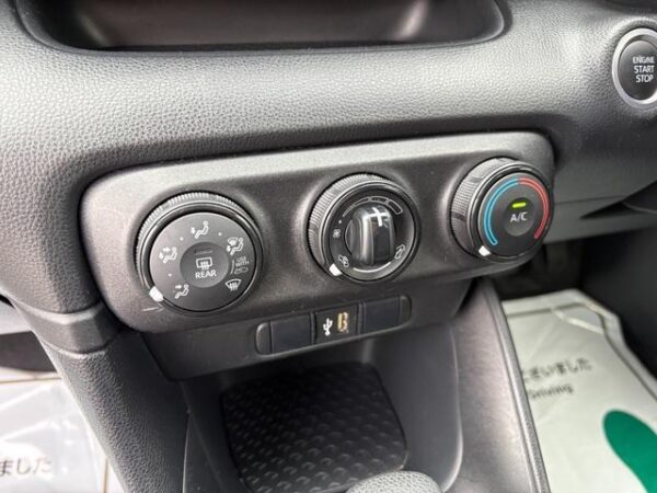 Ref:AUX-20004117 TOYOTA YARIS 2021 - Image 9