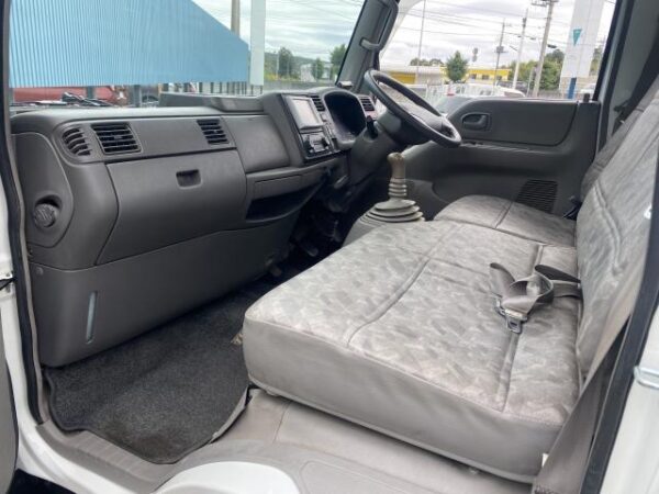 Ref:AUX-20008636 MAZDA TITAN DASH 2003 - Image 10