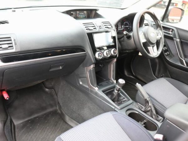 Ref:AUX-20008942 SUBARU FORESTER 2017 - Image 18