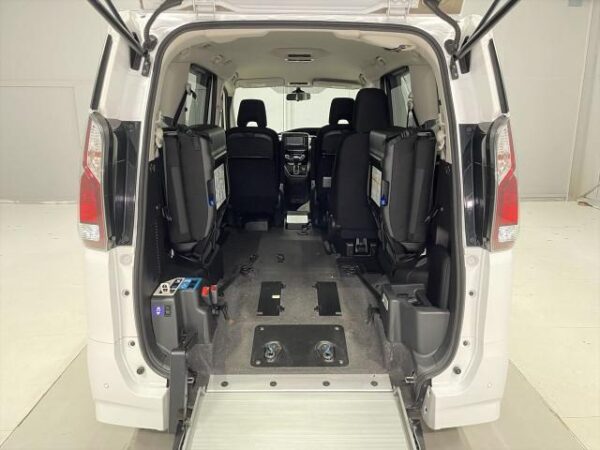 Ref:AUX-20012611 NISSAN SERENA 2020 - Image 9
