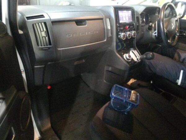 Ref:AUX-20012644 MITSUBISHI DELICA D:5 2014 - Image 3