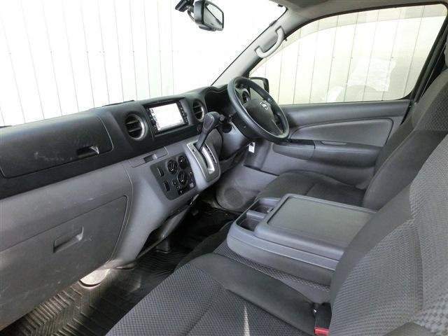 Ref:AUX-20012661 NISSAN NV350CARAVAN VAN 2020 - Image 3