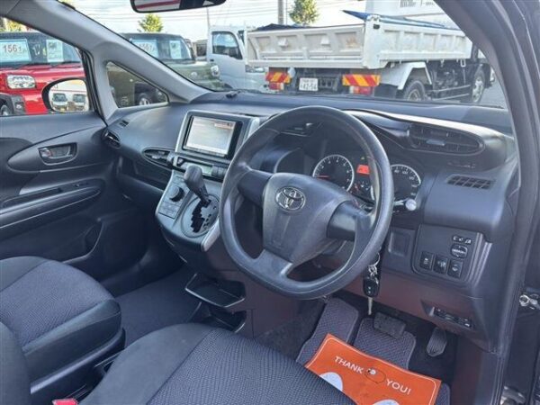 Ref:AUX-20012663 TOYOTA WISH 2013 - Image 11