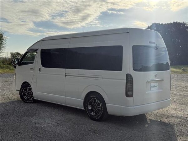Ref:AUX-20014653 TOYOTA HIACE COMMUTER 2015 - Image 3