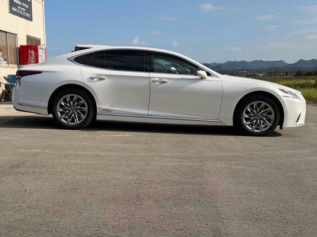 Ref:AUX-20019773 LEXUS LS 2018 4 Ref:AUX-20019773 LEXUS LS 2018 - Image 4