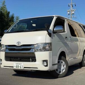 2018 Toyota Hiace Van white diesel used car Japan export