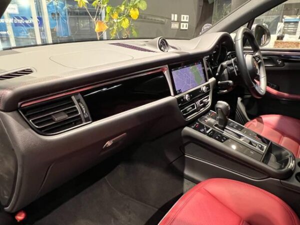 Ref:AUX-20019944 PORSCHE MACAN 2023 - Image 12