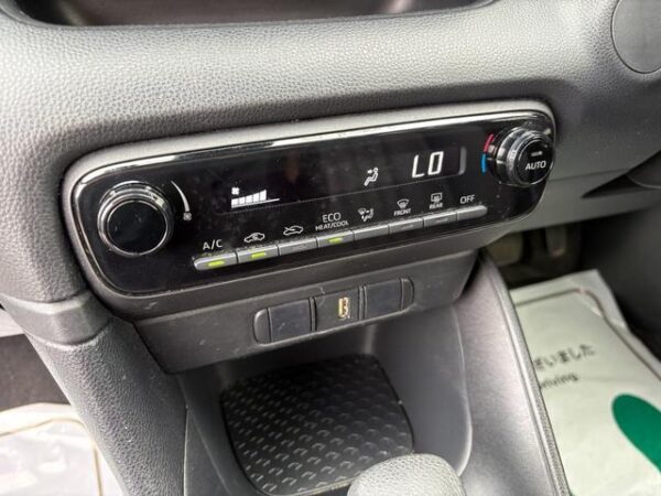 Ref:AUX-20019957 TOYOTA YARIS 2020 - Image 6