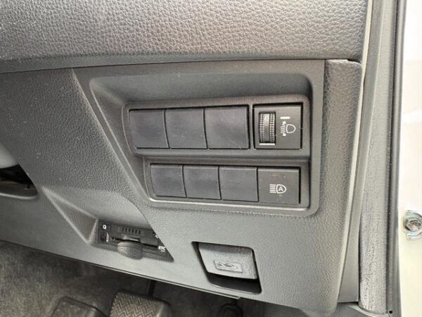 Ref:AUX-20019957 TOYOTA YARIS 2020 - Image 8